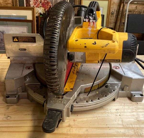 Dewalt Compound Miter Saw Metzger Property Services, LLC