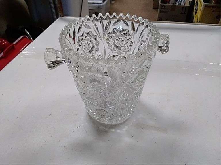 Vintage lead crystal ice bucket with Sawtooth Edge and knob handles
