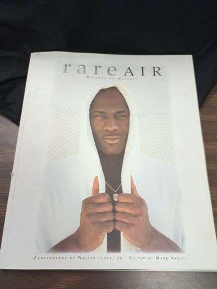 Rare air Michael on Michael book copyright 1993 & Michael Jordan poster - Metzger Property 