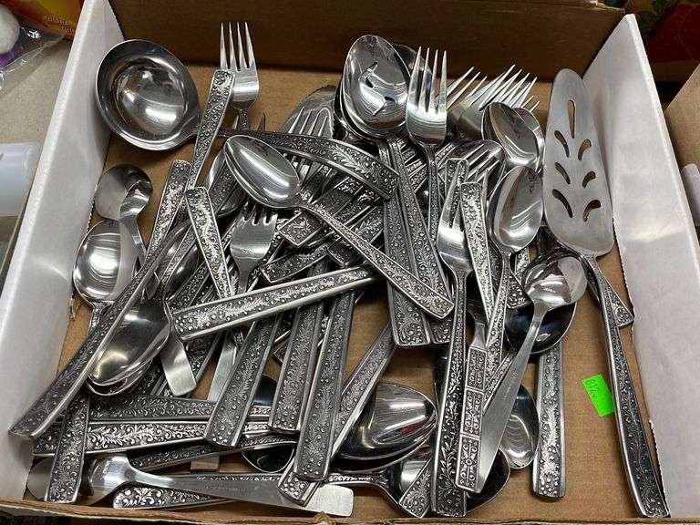 SCC stainless silverware set made in Japan Metzger Property Services LLC