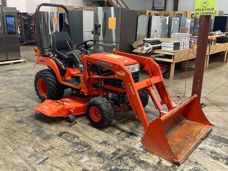 Kubota BX2230 4WD Utility Tractor with LA221 loader with 48” Bucket, 60