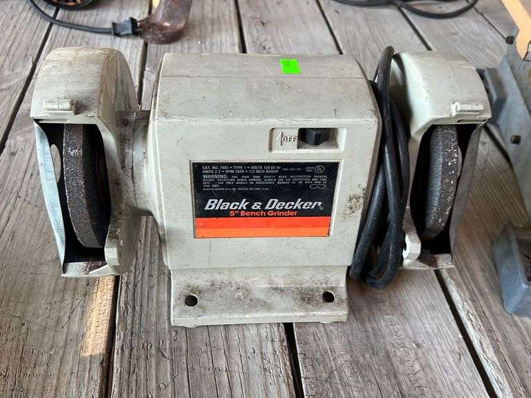 Black & Decker 5 inch bench grinder Metzger Property Services LLC