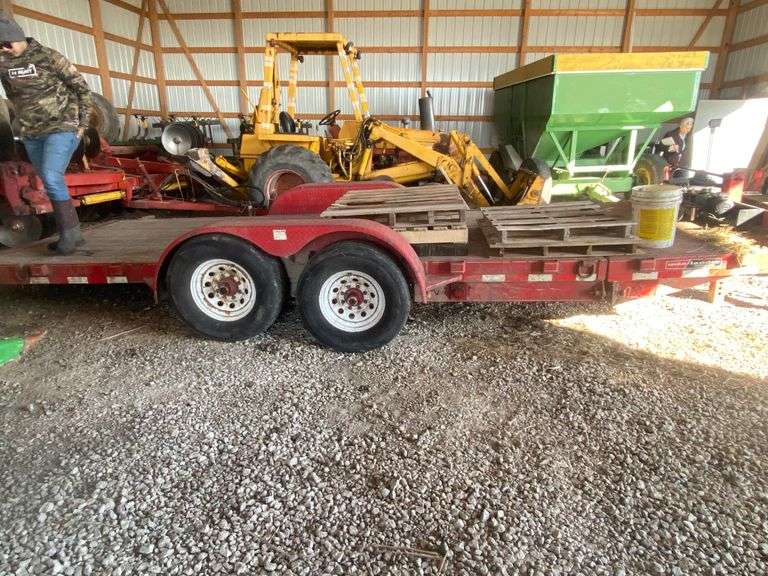 2005 MacLander 20TFHWT14 Tandem Axle Flatbed Trailer w/ Winch, VIN