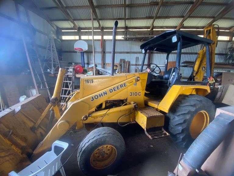 John Deere 310C Backhoe Loader, 3,100 hrs - Metzger Property Services LLC