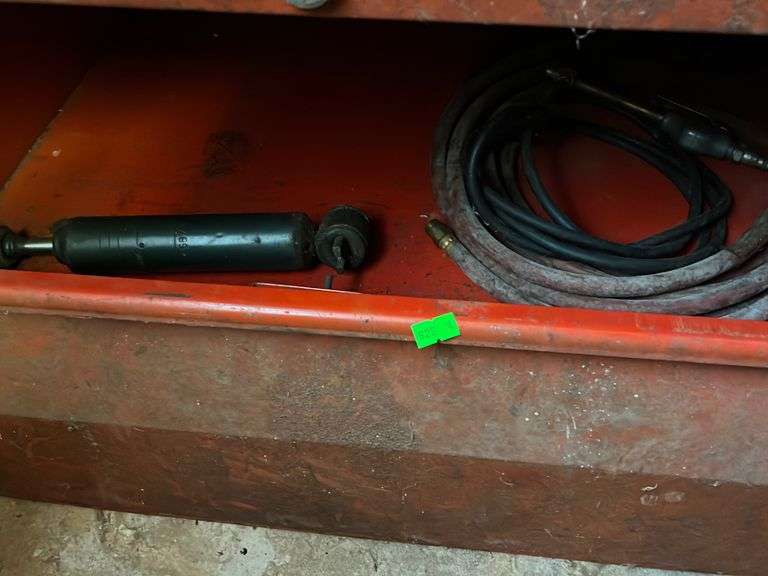 Tool assortment inc. clamps, hammers, pry bars, misc. Metzger