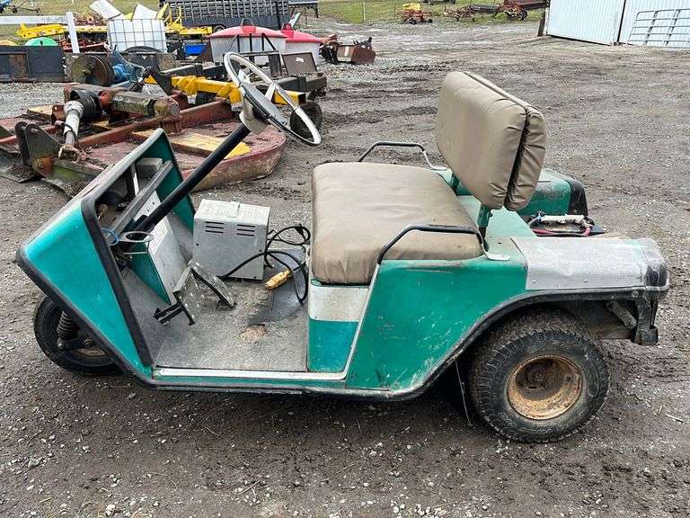 EZGo Electric Golf cart w/charger , runs, batteries 3 years old