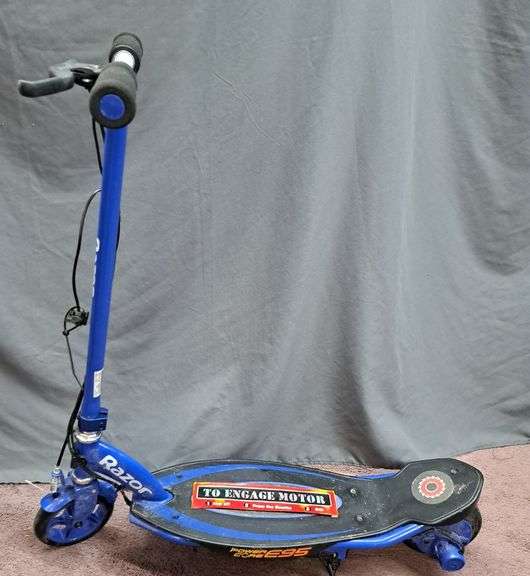 Razor electric scooter, lights up but throttle button doesn't work, no