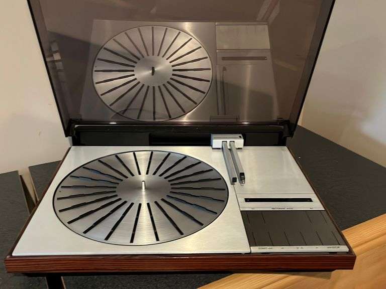 Bang & Olufsen - 4002 Geüpgraded Platenspeler - online veiling