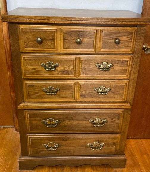 Broyhill dresser 34"x18"x47" Metzger Property Services LLC