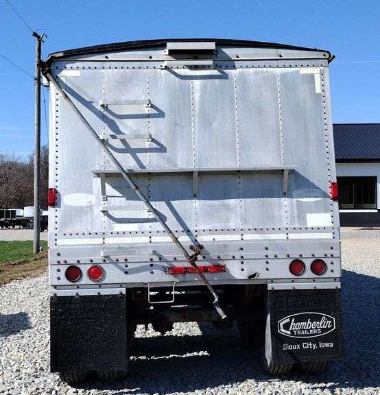 1991 Chamberlain Trailers 40' Hopper Bottom Trailer, VIN