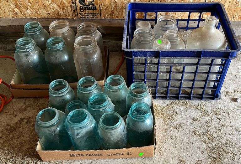 Canning jar assortment, half gallon and quart misc Metzger Property