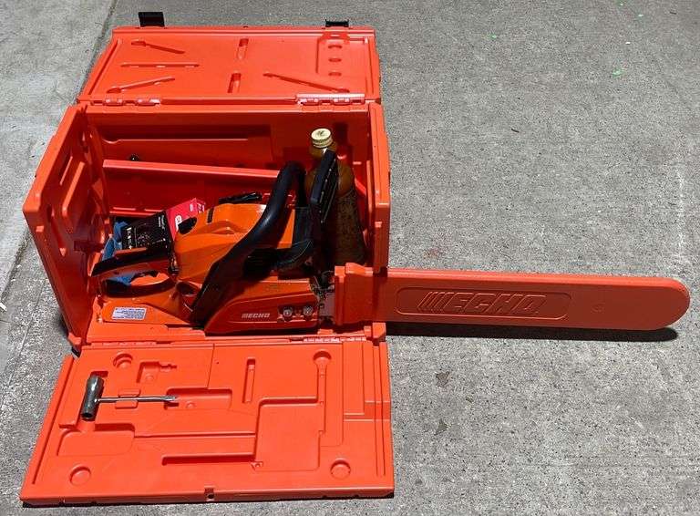 echo chainsaw CS490 with extra chain Metzger Property Services LLC