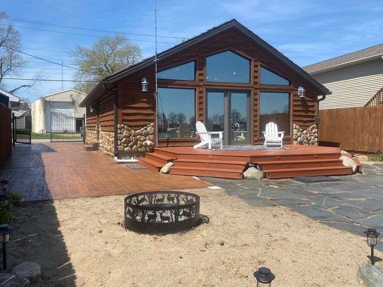 LAKEFRONT HOME ON LAKE MANITOU Metzger Property Services LLC