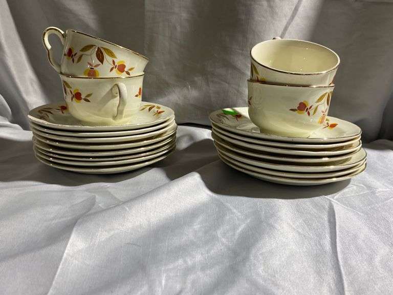 Superior Hall Quality Jewel Tea dinnerware teacups, saucers, pitchers