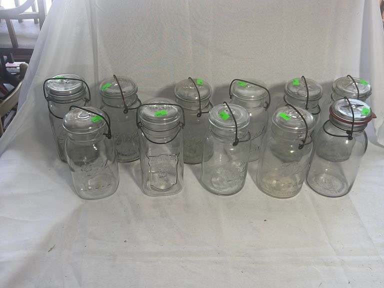 11Clear Glass qt jars ,with glass lids Metzger Property Services LLC