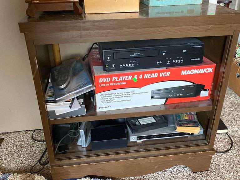 Magnavox DVD/VCR Player, Durabrand home theater, 30x17x30