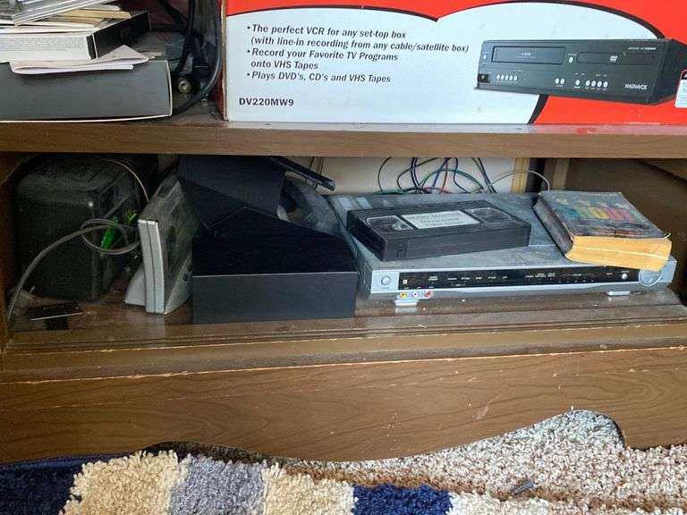 Magnavox DVD/VCR Player, Durabrand home theater, 30x17x30