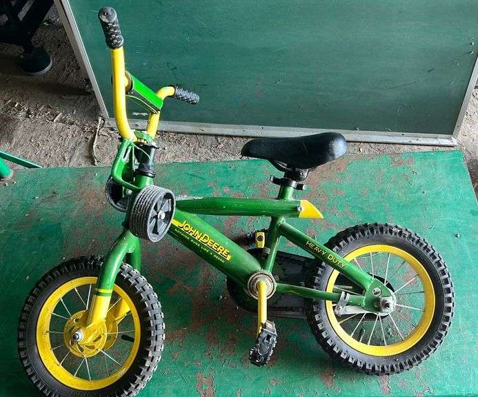 John Deere Kids bicycle, 12”wheels heavy duty with training wheels