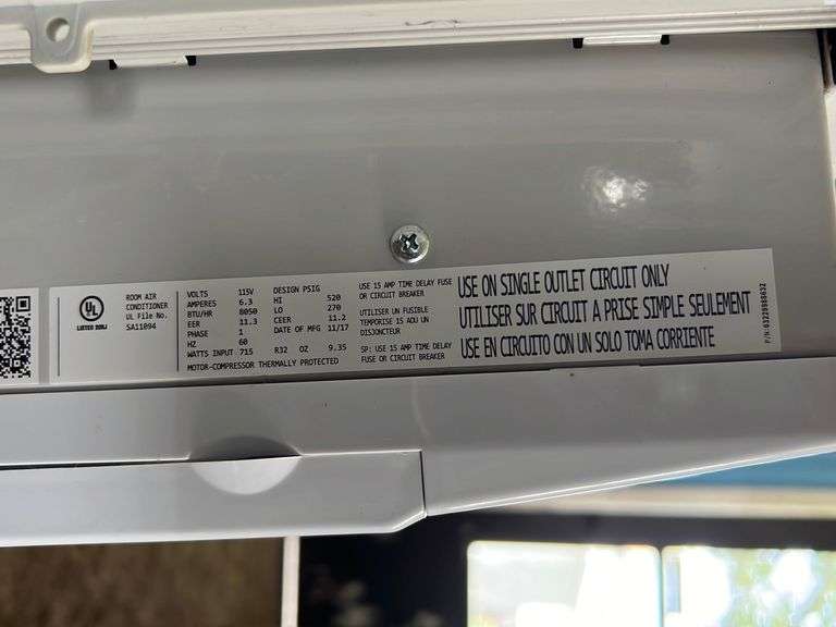 General Electric Window Air Conditioner Model AEW08LXL1 Serial 