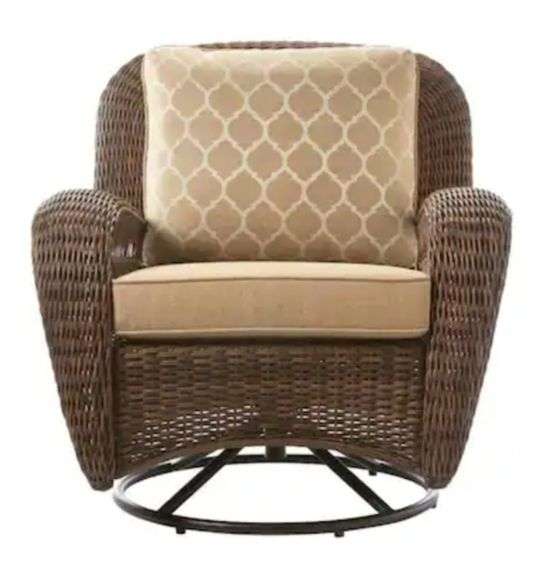 Hampton Bay Beacon Park Brown Wicker Outdoor Patio Swivel Lounge Chair