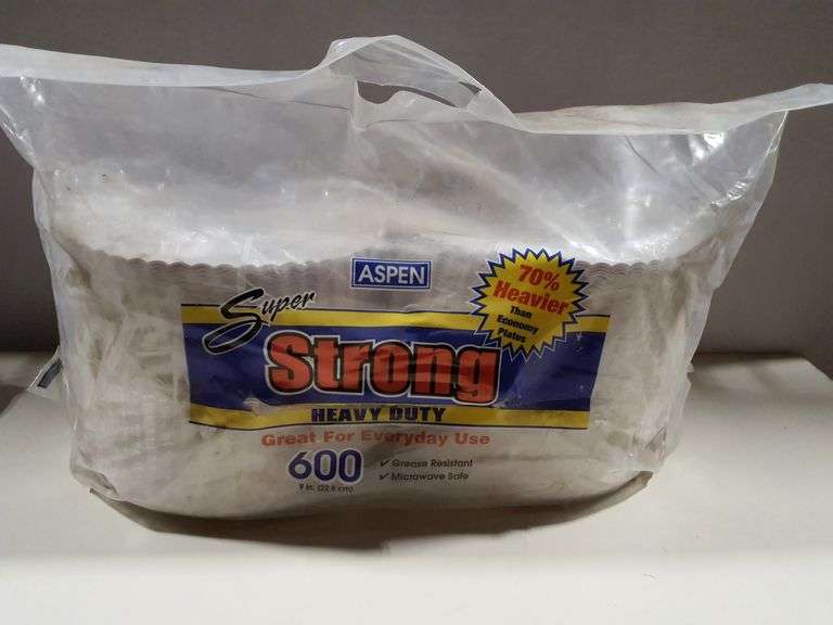 600PK Aspen Paper Plates Metzger Property Services LLC