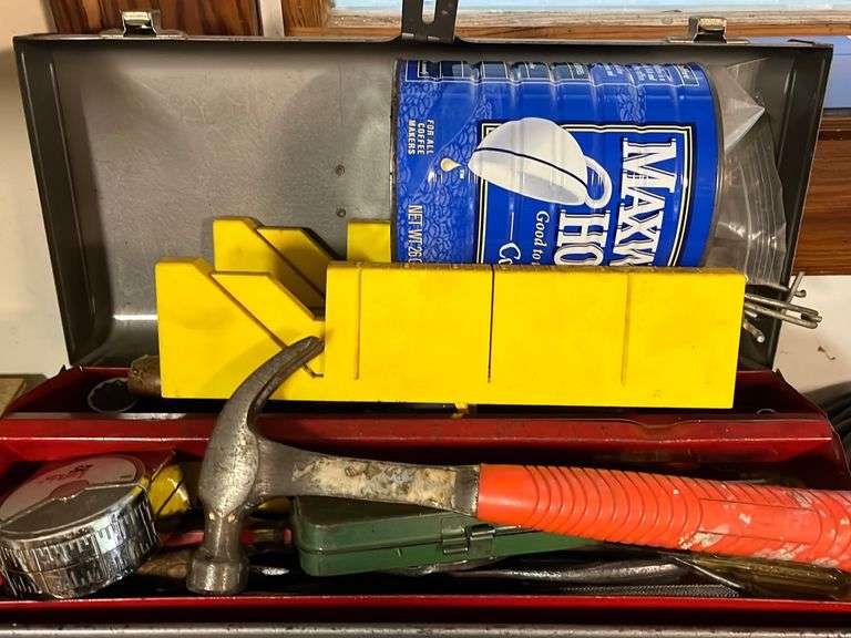 Craftsman tool box and contents inc. Stanley screw drivers Metzger