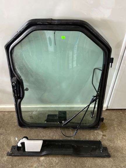Bobcat 773G skid loader door with windshield washer attachment 30”x39 ...