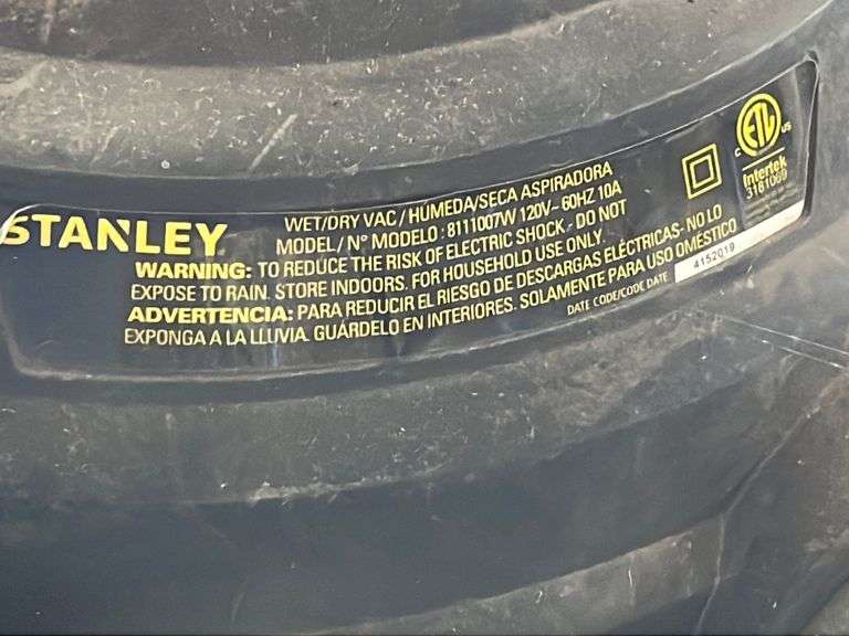 Stanley shop vac Metzger Property Services, LLC