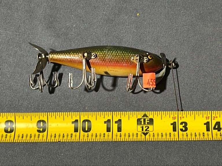 Vintage 1950's Pflueger's Hande-pak Fish Hooks Tin With a Jumble of