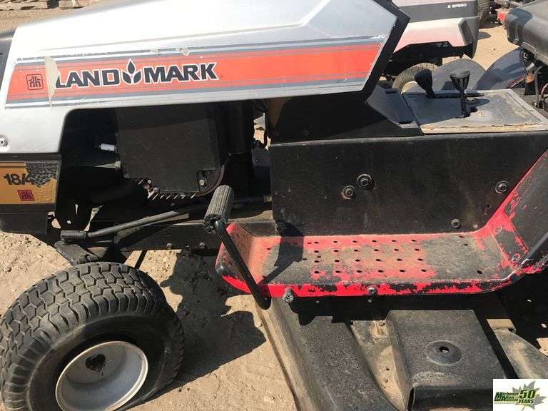 LandMark Riding Lawn Tractor Michener Allen Auctioneering Ltd