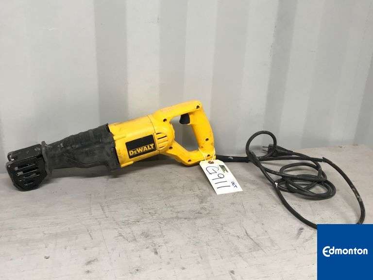 DeWalt DW304P Reciprocating Saw Michener Allen Auctioneering Ltd