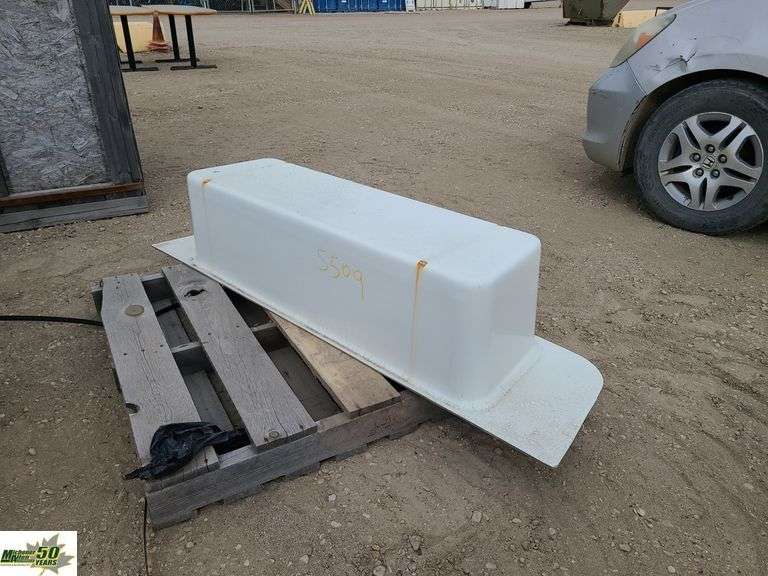 Truck Canopy Window1 Pallet Michener Allen Auctioneering Ltd