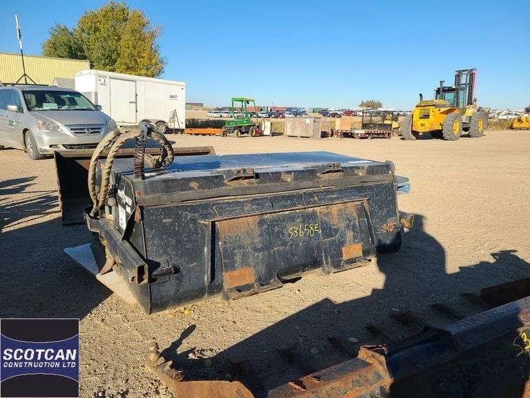 Bradco Powersweep BroomQty 1 Michener Allen Auctioneering Ltd