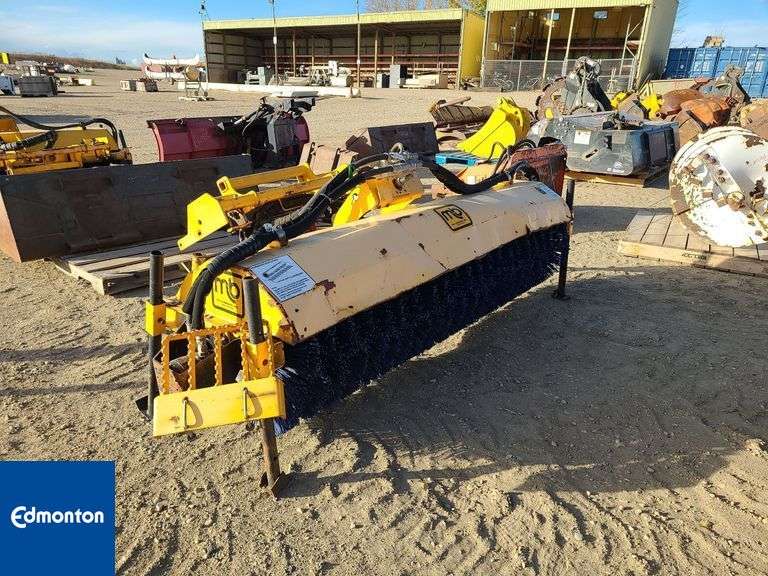 MB Hyd Angle 86in BroomQty 1 Michener Allen Auctioneering Ltd