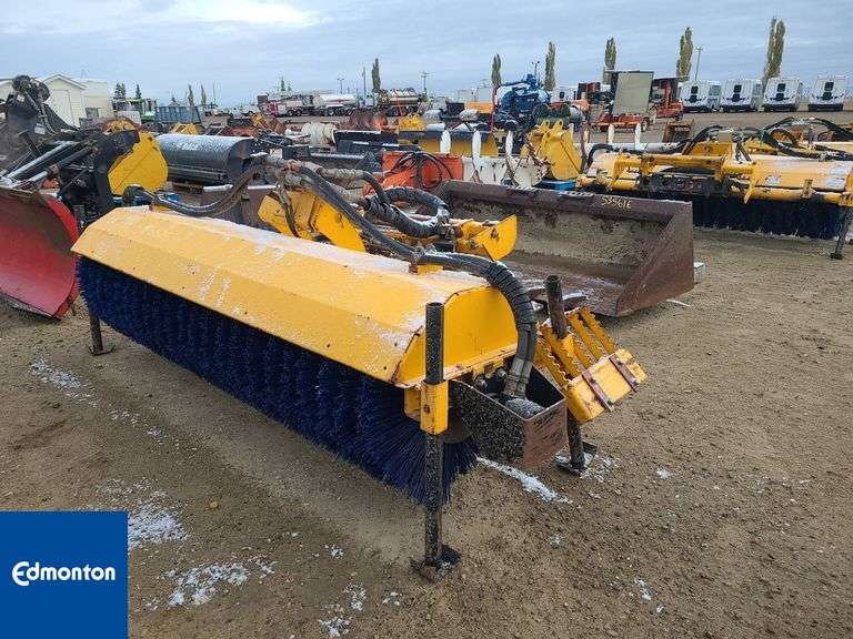 MB HYD ANGLE 86in BROOMQty 1 Michener Allen Auctioneering Ltd