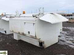 Truck Topper Job Box - Michener Allen Auctioneering Ltd