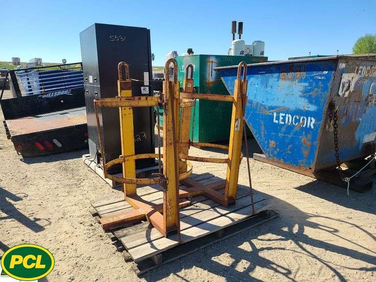 Steel Drum Lifting Cages1 Pallet Michener Allen Auctioneering Ltd