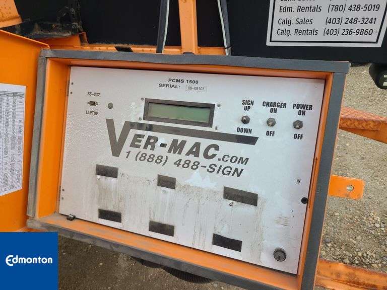 Vermac Trailer Mounted Traffic Sign-Qty 1 2008 VERMAC 1500 Sign Board