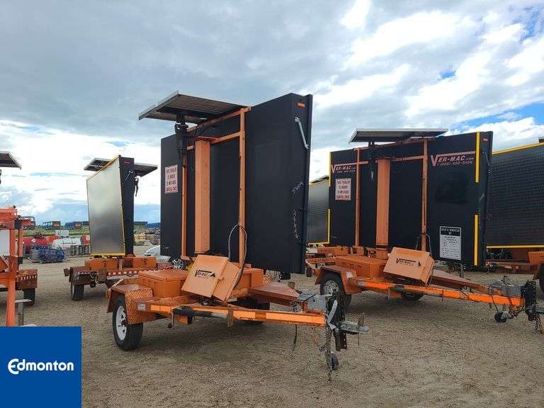 Vermac Trailer Mounted Traffic Sign-Qty 1 2008 VERMAC 1500 Sign Board