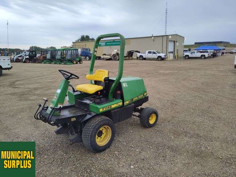 2001 John Deere F1145 Mower Michener Allen Auctioneering Ltd