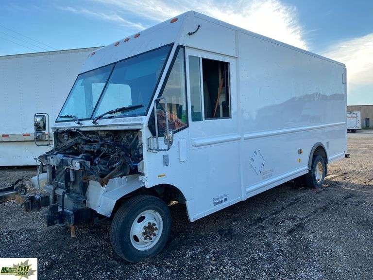NonOperable 2007 Ford ESeries Chassis S/A Van Body Truck Michener