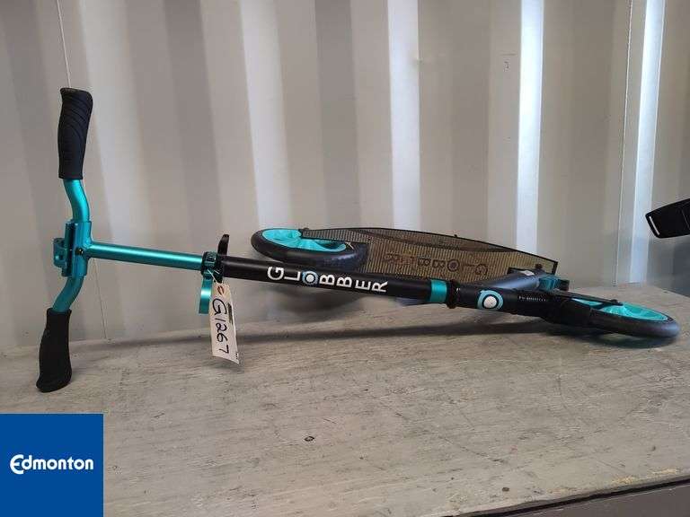 Globber Scooter Michener Allen Auctioneering Ltd