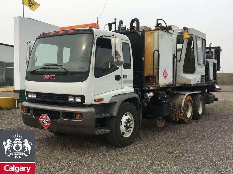 2008 GMC T8500 Line Painting Truck T/A Service Truck Michener Allen