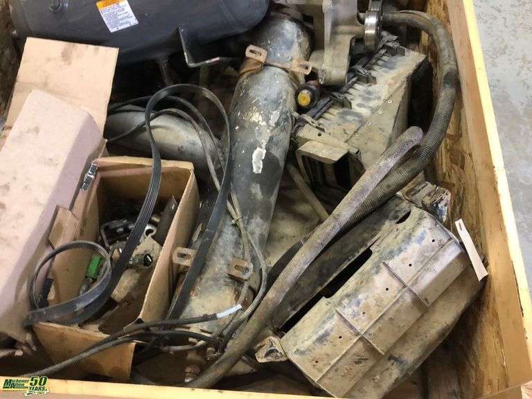 V Mac Air Compressor with Extra Parts
