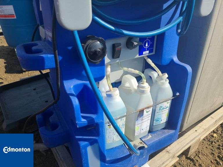 Hillyard Cleaning Companion, Floor Scrubber, Garbage Bins and Cart1