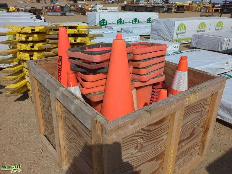 Pylons Safety Cones 1 Crate Michener Allen Auctioneering Ltd