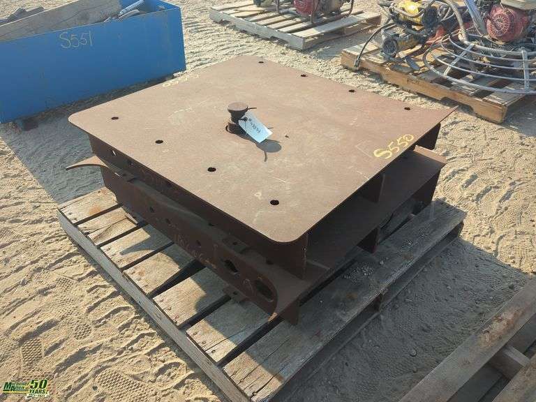 Commercial Trailer Upper Coupler Plates with King Pins 1 Pallet Michener Allen Auctioneering Ltd