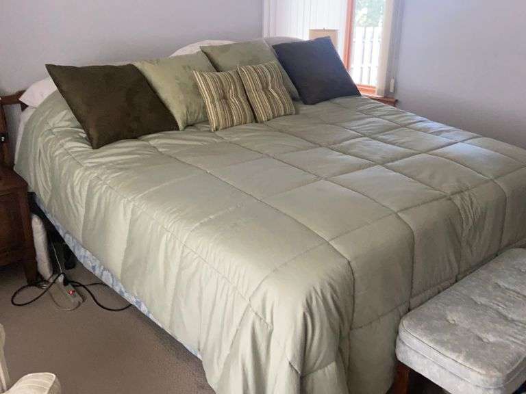 CRAFTMATIC CLASSIC SPLIT KING ADJUSTABLE BED McLaughlin Auctioneers