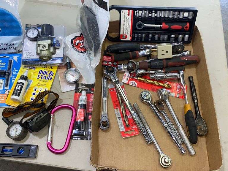 Ratchets, ratchet and socket set, impact drill bit, level, chain