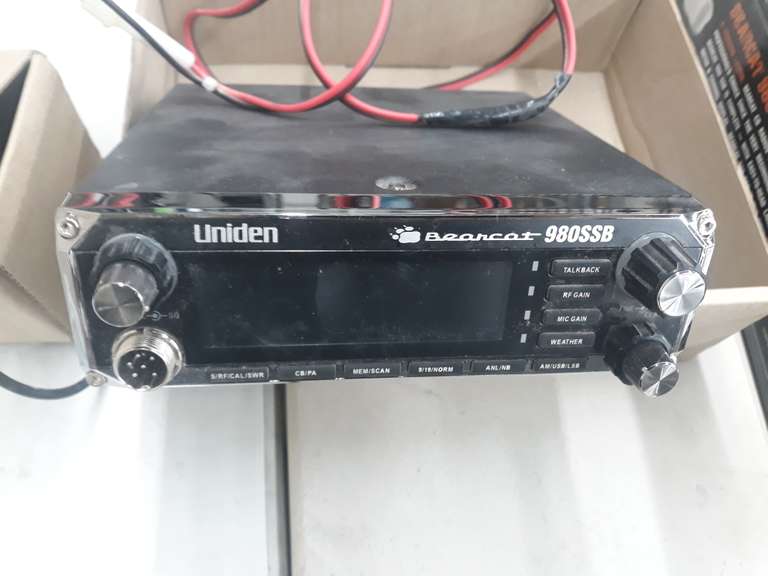 Uniden Bearcat 980 SSB 40Channel CB Radio Black Mariner Auctions